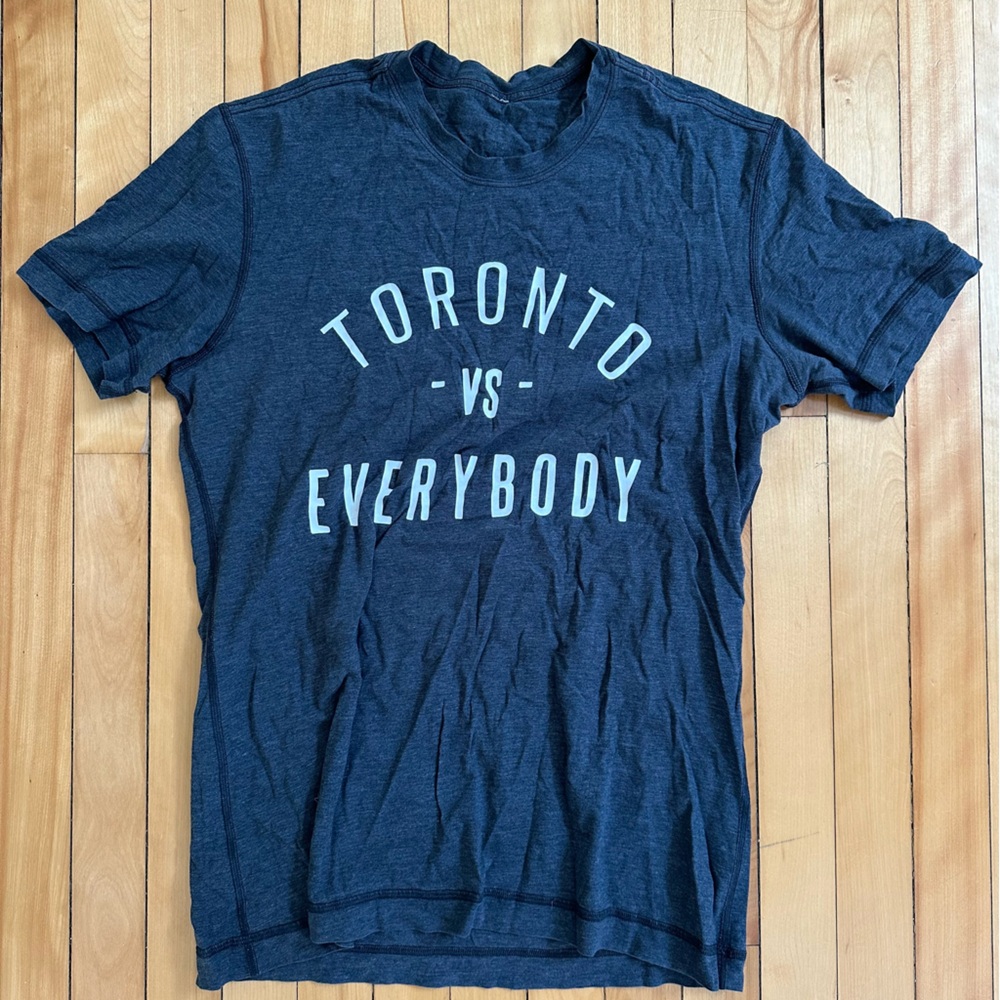 Lululemon T-shirt